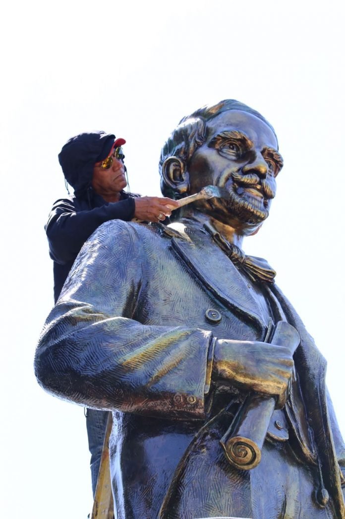 rescate-estatua-duarte-2