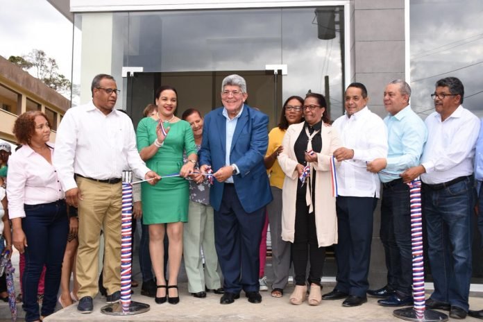 Inauguracion_PanaderiayReposteria_Guayabal_Azua