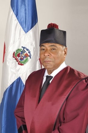 ray-guevara-advierte-que-ningun-organismo-puede-solicitar-al-tc-que-viole-la-constitucion