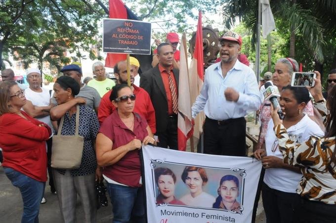 dirigentes-sindicales-de-santiago-denuncian-los-males-que-afectan-a-la-poblacion-trabajadora