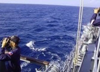 8998FACD DA7A 4718 AF40