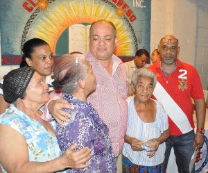 Ing. Silvio Durán y comunitarios del Ens. Bermúdez