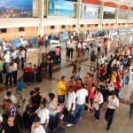 aeropuerto de las americas personas