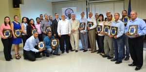 CORAASAN firma convenio Interinstitucional con el CODIA y reconoce a profesionales. 2 Foto 2