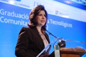 Cientos completan capacitación Centros Tecnológicos Comunitarios. 1 La Vicemandataria planteó que desde los CTC se busca cerrar la brecha digital.