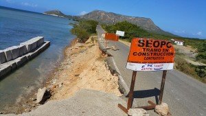 Moradores denuncian deterrioro del puente que conduce al Morro 1 10906493_783397635041895_8852600624794718908_n