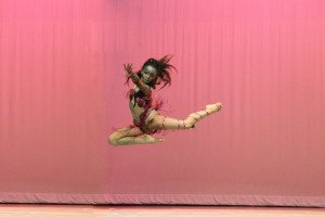 Ballet Contémpora realizará VII Bienal Internacional de Ballet y Coreografía, Santiago 2015. 2 Alba Guzman-Oro en 2a categoria Ballet - en Millenia coreografia ganadora medalla Bronce de Yeira Genao. V Bienal