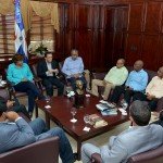 CANCILLER NAVARRO CON EMBAJADOR Y CONSULES