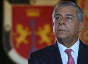 Roberto dice acepta con humildad decisión del PLD de reelegirle