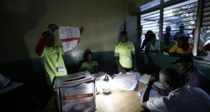Comienzan el conteo de votos en elecciones de Haití