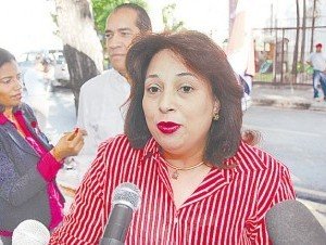 Destituyen directora provincial de Salud Pública 1 mini
