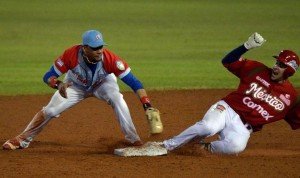 Yulieski Gourriel está con residencia de Panamá en Haití junto a su hermano 1 Yulieski Gourriel está con residencia de Panamá en Haití junto a su hermano /Hoy Noticias