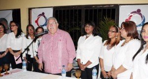 Jose-Enrique-Sued-con-el-Movimiento-Cuidadanos-Comprometidos-con-Santiago1