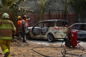 bomberos-aun-no-han-podido-sofocar-incendio-de-tanquero-en-envasadora-2