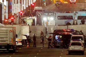 los-presuntos-terroristas-de-bruselas-transportaban-las-bombas-en-sus-maletas
