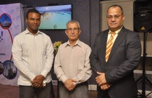 Foto 4 Esteban Guillen Bolívar Troncoso y Roberto Lluberes