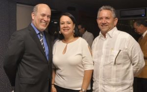 Foto 6 Teddy De Lara Lina Matos y Roberto Henríquez