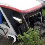 unos 19 heridos al accidentar un autobus de transporte espinal en la autopista duarte