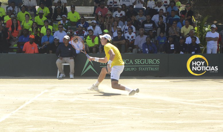 González gana 1