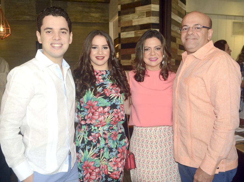 Persio Miguel Abreu Karla AbreuAlba Luz Abreu y Persio Abreu