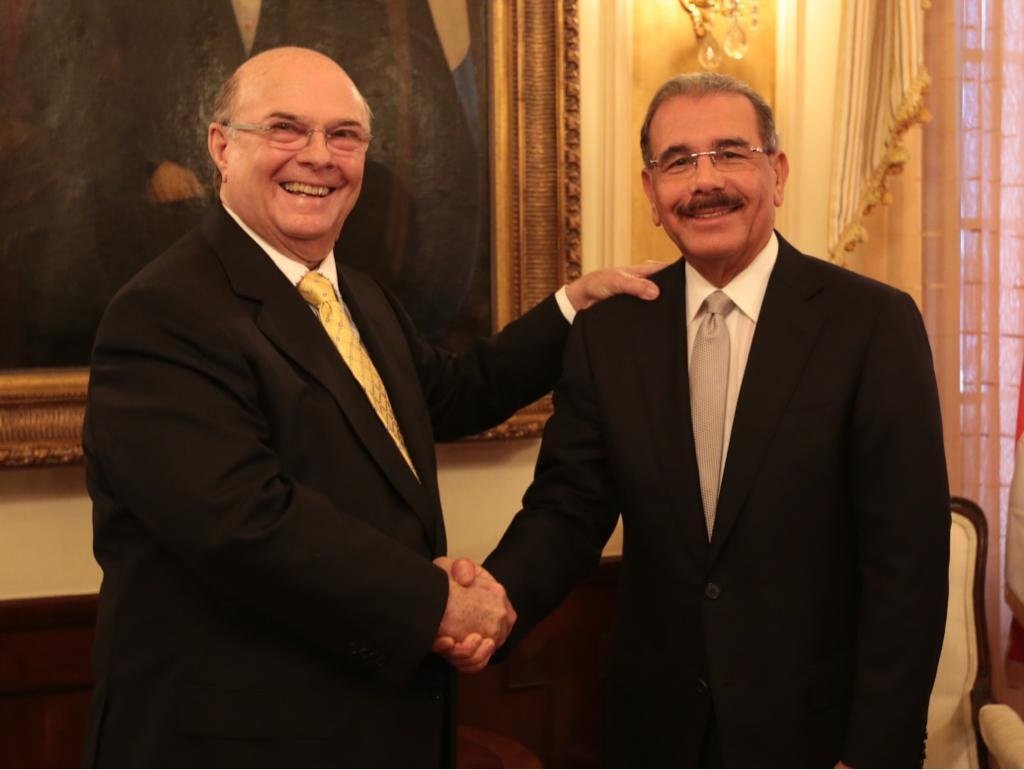 HIPOLITO Y DANILO 00