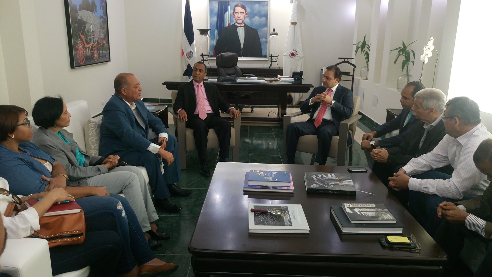 Representantes de Alcaldía y CORAASAN