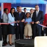 presidente medina inaugura escuela en san cristobal inversion fue de 45 millones de pesos