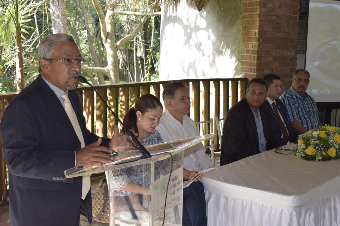 1 Sr. Ricardo Garcia