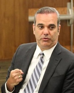 abinader plantea necesidad de aprobar leyes de partidos y electoral