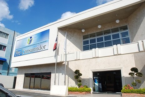 Sede de Pro Consumidor en la Av. Charles Summer 33 en Los Prados.