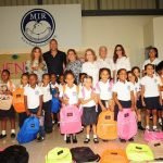 alex y jlo extienden sus manos solidarias