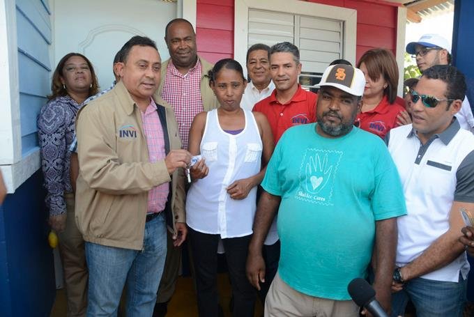 invi entrega nueve viviendas a damnificados de navarrete