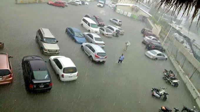 lluvias y viento provocan inundaciones en areas del aeropuerto de punta cana