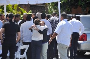sepultan en cementerio cristo redentor a eddy pena