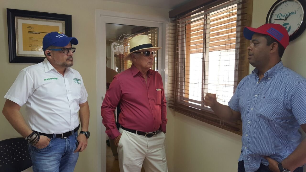 Emabjador panama 2