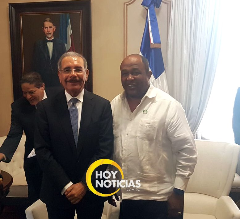 MORENO ARIA Y EL PRESIDENTE DANILO