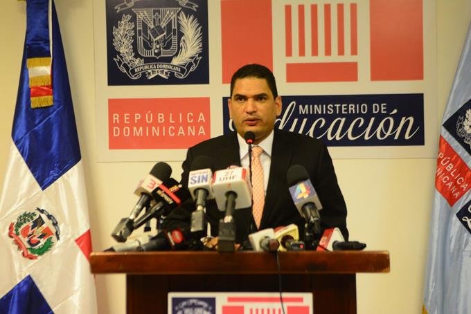 educacion desbloquea a 441 maestros de la lista de 799 entregada por adp en agosto