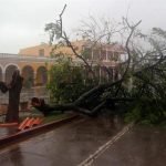 irma toca tierra en cuba y obliga a evacuar a mas de 5 millones de personas en florida