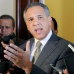 gobierno afirma ha dado 950 entrevistas este ano