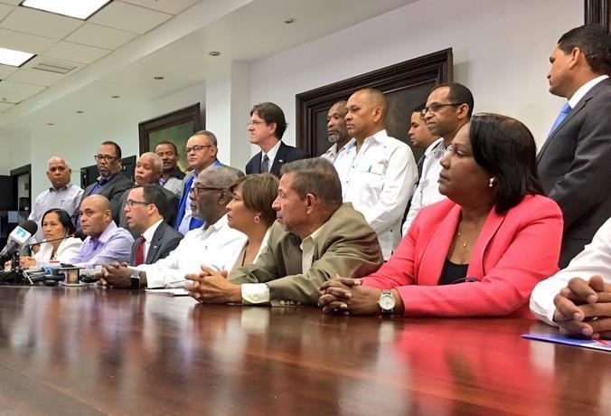 educacion y adp acuerdan esperar decision del tribunal administrativo sobre nombramientos directores regionales