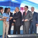 presidente medina entrega dos centros educativos en la vega