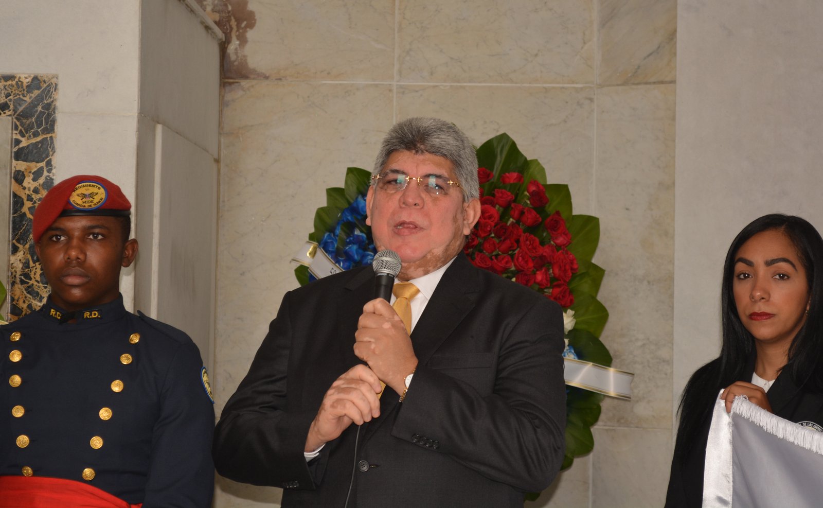 Ofrenda Floral Aniversario 3