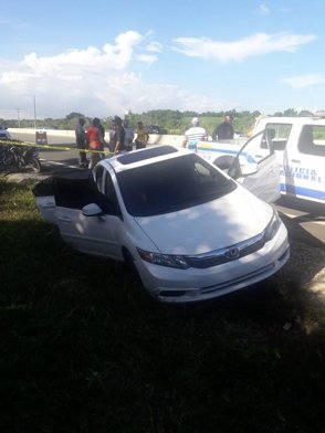 matan de tres disparos a un hombre cuando se trasladaba en su vehiculo