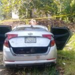 encuentran a tres personas muertas dentro de un carro en la vega