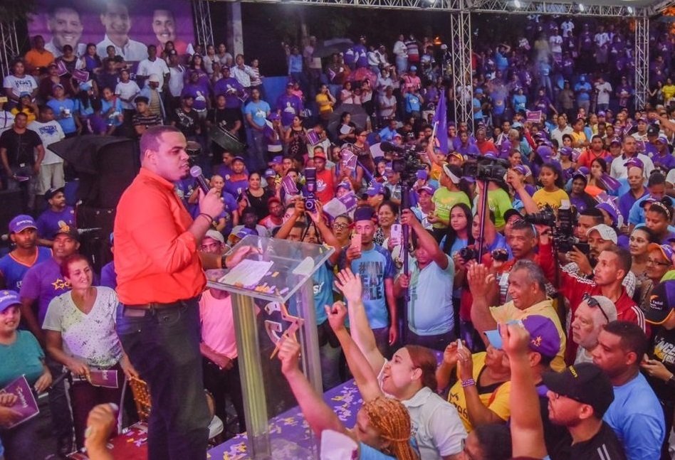 23656037 DF9E 4FA9 A7D0 6BE2BA7510F4