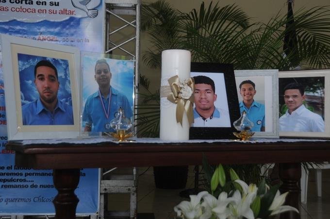 familiares de los jovenes muertos en accidente en sfm piden a la juventud ser guardianes de sus vidas