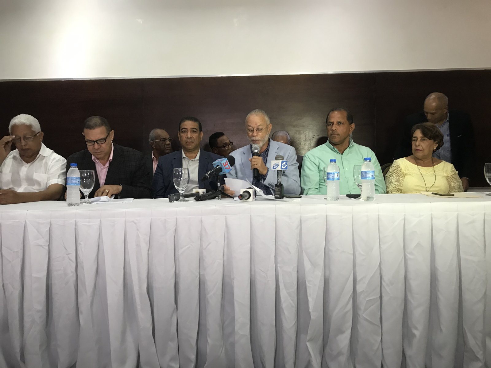 486A14EF 694D 4EAC 9F9D CED7B30D312A