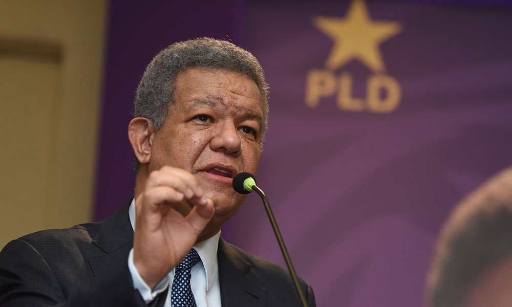 d639c5ee actividad comerciantes con leonel en el hotel linasdgser 5d8aa0f8266e9