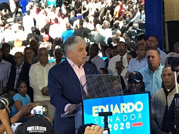 coalicion de partidos proclama a eduardo estrella como candidato a senador por santiago