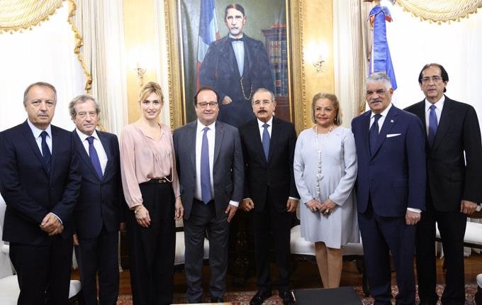 danilo medina recibe a expresidente frances franois hollande en palacio nacional